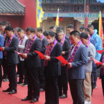 ���������³���ϯ������52������ҩ��ҩƷ�����ϵ���˶�